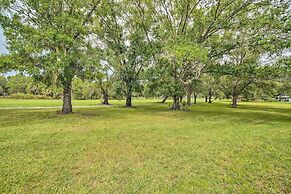 Crystal River Gem Near Three Sisters Springs!