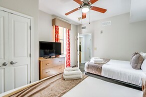 Floridays Resort Condo < 4 Mi to Disney World!