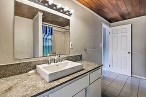 Walk to Turtle Beach From Kailua-kona Apt!