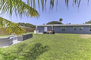 Beach House w/ Outdoor Kitchen, Walk to Coast