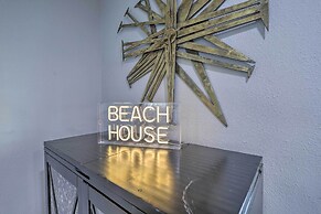 Beach House w/ Outdoor Kitchen, Walk to Coast