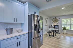 Beach House w/ Outdoor Kitchen, Walk to Coast