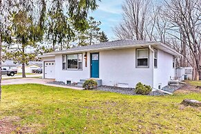 Walk to Lake Pepin: Charming Retreat w/ Deck
