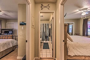 Pet-friendly Condo - 2 Mi to Ruidoso Downs!