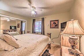 Pet-friendly Condo - 2 Mi to Ruidoso Downs!