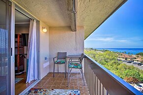 Kona Condo w/ View, Walk to Beach & Restaurants