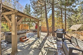 Cozy A-frame w/ Hot Tub Near Arrowbear Lake!
