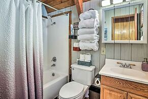 Cozy A-frame w/ Hot Tub Near Arrowbear Lake!