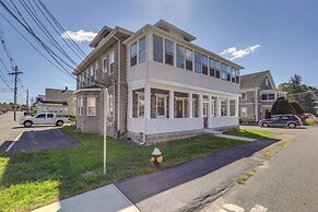 Updated Apt w/ Shared Yard: Near Events & Boston