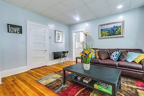 Updated Apt w/ Shared Yard: Near Events & Boston