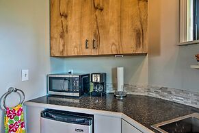 Hilo Couples Retreat ~ 6 Miles to Honoli'i Beach!