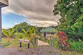 Hilo Couples Retreat ~ 6 Miles to Honoli'i Beach!