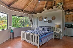 Hilo Couples Retreat ~ 6 Miles to Honoli'i Beach!