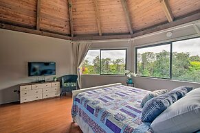 Hilo Couples Retreat ~ 6 Miles to Honoli'i Beach!