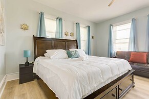Charming Stoughton Apartment: 20 Mi to Boston