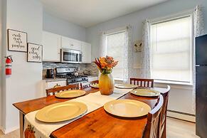 Charming Stoughton Apartment: 20 Mi to Boston