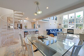 Wellfleet Home w/ Deck, Bay Views & Kayaks