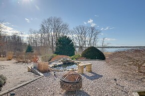 Wellfleet Home w/ Deck, Bay Views & Kayaks