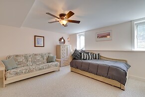 Wellfleet Home w/ Deck, Bay Views & Kayaks