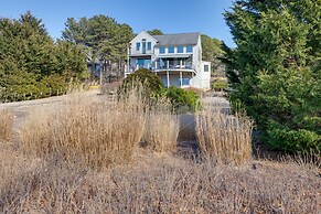 Wellfleet Home w/ Deck, Bay Views & Kayaks