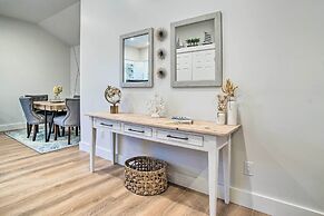 Modern Apt Near Martha's Vineyard Beaches!