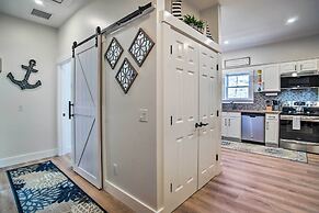 Modern Apt Near Martha's Vineyard Beaches!