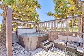 Yucca Valley Oasis w/ Hot Tub, Near Joshua Tree!