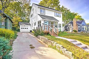 Pet-friendly Minneapolis Home ~ 6 Mi to Dtwn!