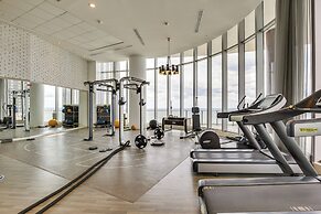 Luxe Hollywood Condo: Resort Perks + Beach Access!