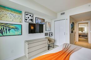 Luxe Hollywood Condo: Resort Perks + Beach Access!