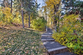 11 Mi to Palisades Tahoe: Lakefront Home w/ View!