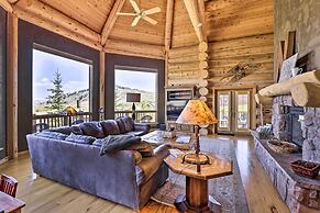 Skiing & Hiking Access: Spacious Granby Cabin!
