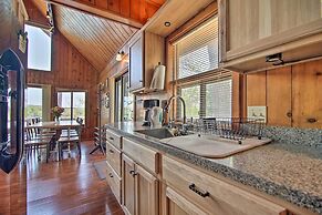 Serene Lakefront Escape: Boat Dock & Grill!