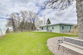 Waterfront Algoma Vacation Rental on Lake Michigan