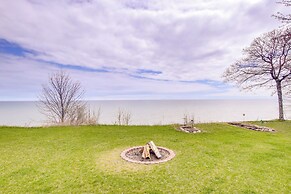Waterfront Algoma Vacation Rental on Lake Michigan