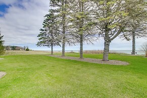 Waterfront Algoma Vacation Rental on Lake Michigan