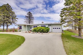 Waterfront Algoma Vacation Rental on Lake Michigan