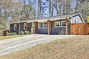 Fire Pit & Deck: Atlanta Home ~ 8 Mi to Dwtn!