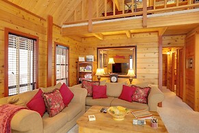 2 Mi to Northstar Resort: Idyllic Cabin w/ Shuttle