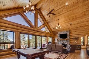 Luxe Breck Log Cabin w/ Hot Tub, Bar & Views!