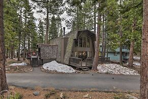 Near Skiing & Hiking: Carnelian Bay Cabin