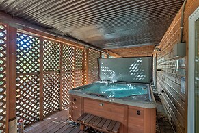 Carnelian Bay Home w/ Hot Tub Near Tahoe Skiing