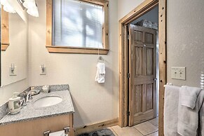 Carnelian Bay Home w/ Hot Tub Near Tahoe Skiing