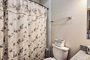 Carnelian Bay Home w/ Hot Tub Near Tahoe Skiing