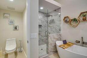 Palm Desert Resort Villa w/ Deck & Pool View!