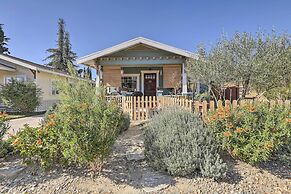 Charming Craftsman Cottage With Garden & Hot Tub!