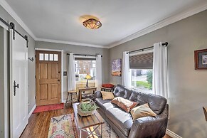 Charming Craftsman Bungalow With Garden & Hot Tub!