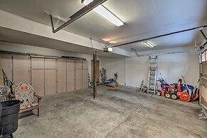 Tahoe Donner Mountain Cabin: Surrounded by Forest!