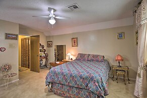 Private Home w/ Hot Tub & Patio Near Dtwn Tulsa