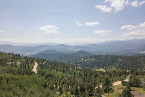 Mountain Views + Hot Tub: Airy Forest Escape!
